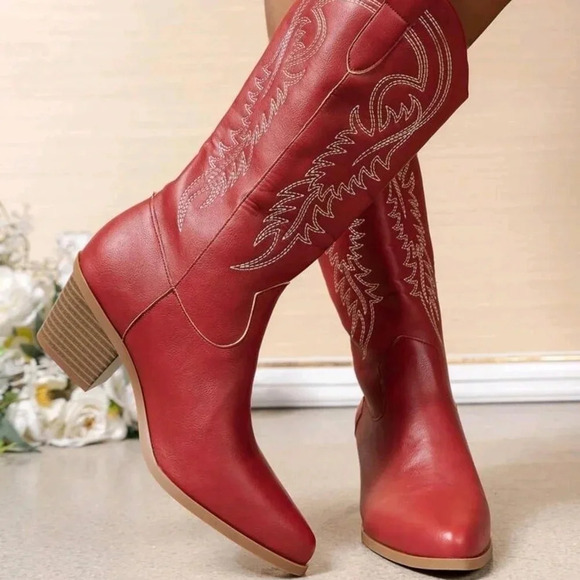 Western Embroidery Detail Chunky Heel Boots, Vintage Knight Boots - Picture 4 of 6